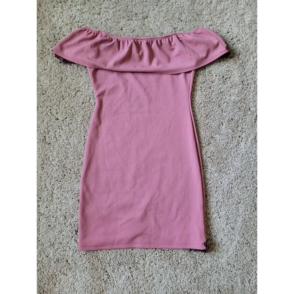 NWT Fashion Magazine Women's Hispanic Pink Cold Shoulder Bodycon Mini Dress SZ M